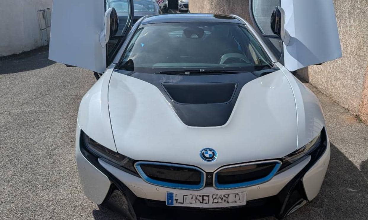 BMW i8 — photo 6