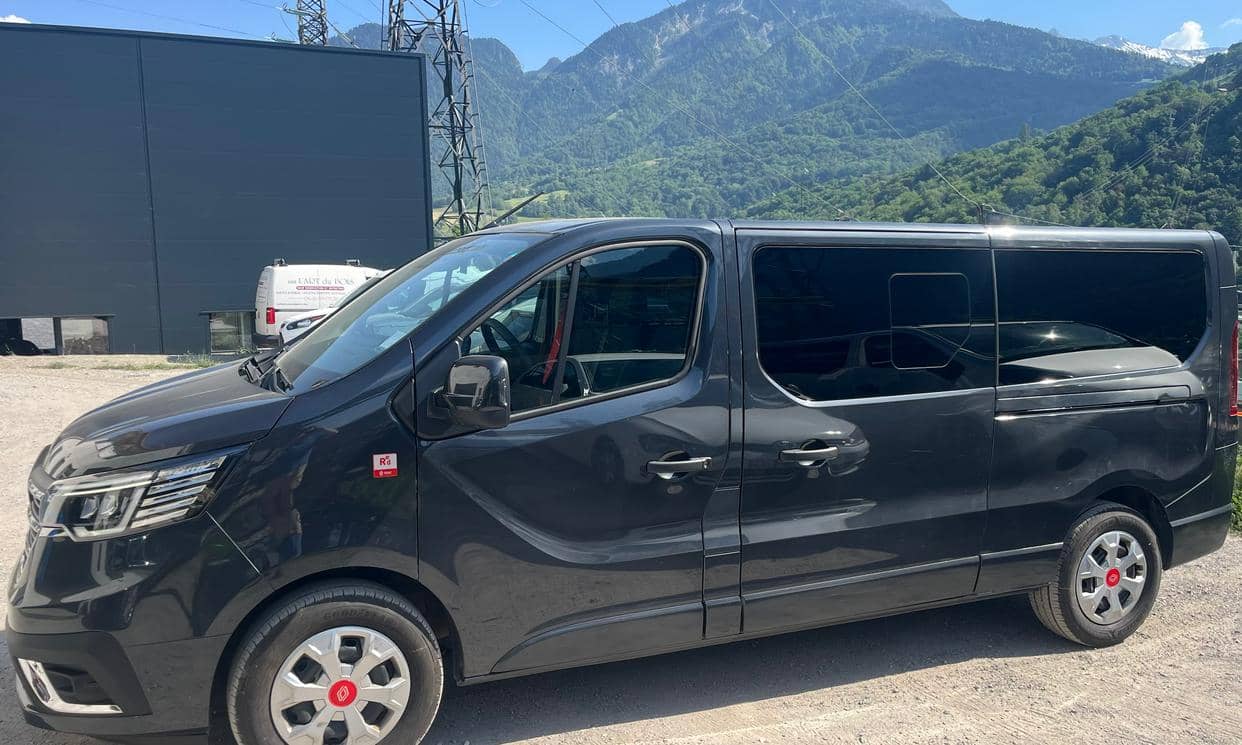Renault TRAFIC III — photo 9