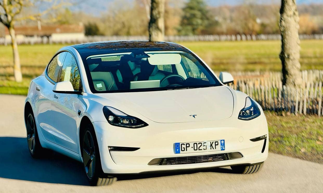 Tesla MODEL 3 — photo 4