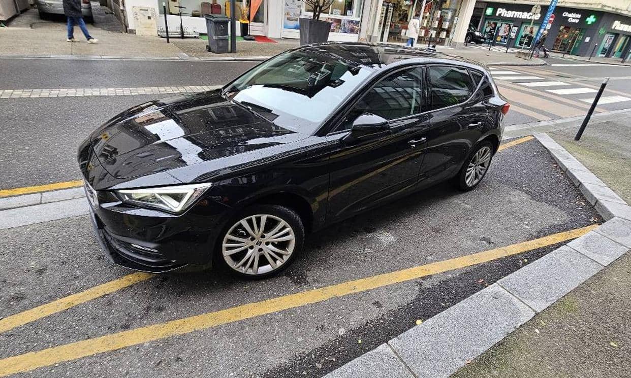 Seat LEON — photo 3