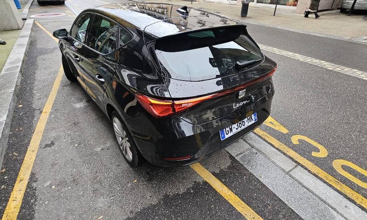 Seat LEON — photo 4