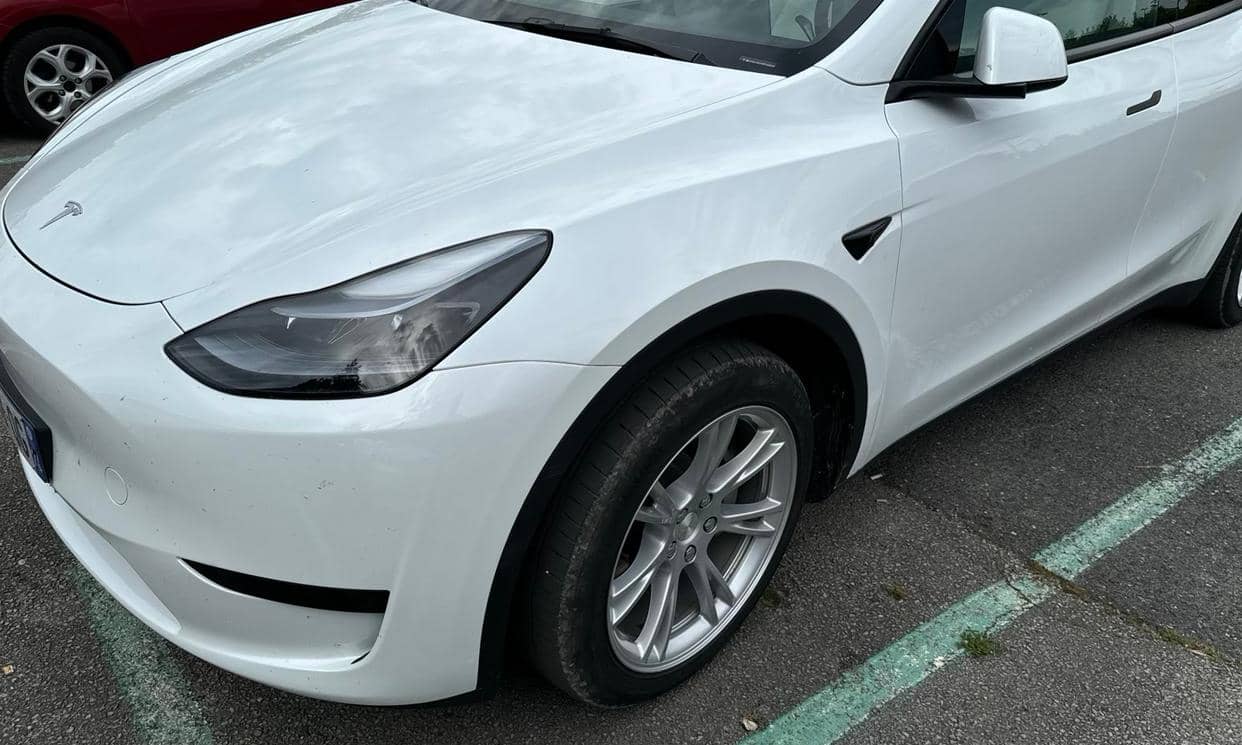 Tesla MODEL Y — photo 4