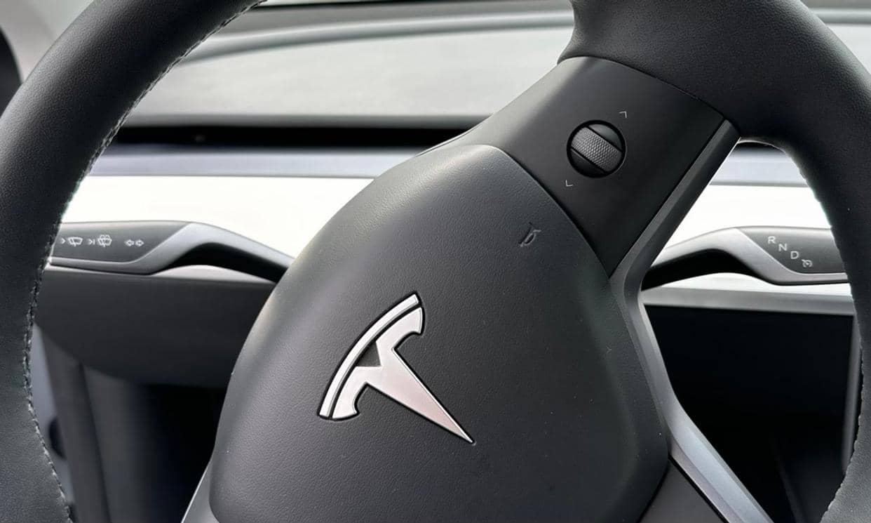 Tesla MODEL Y — photo 10