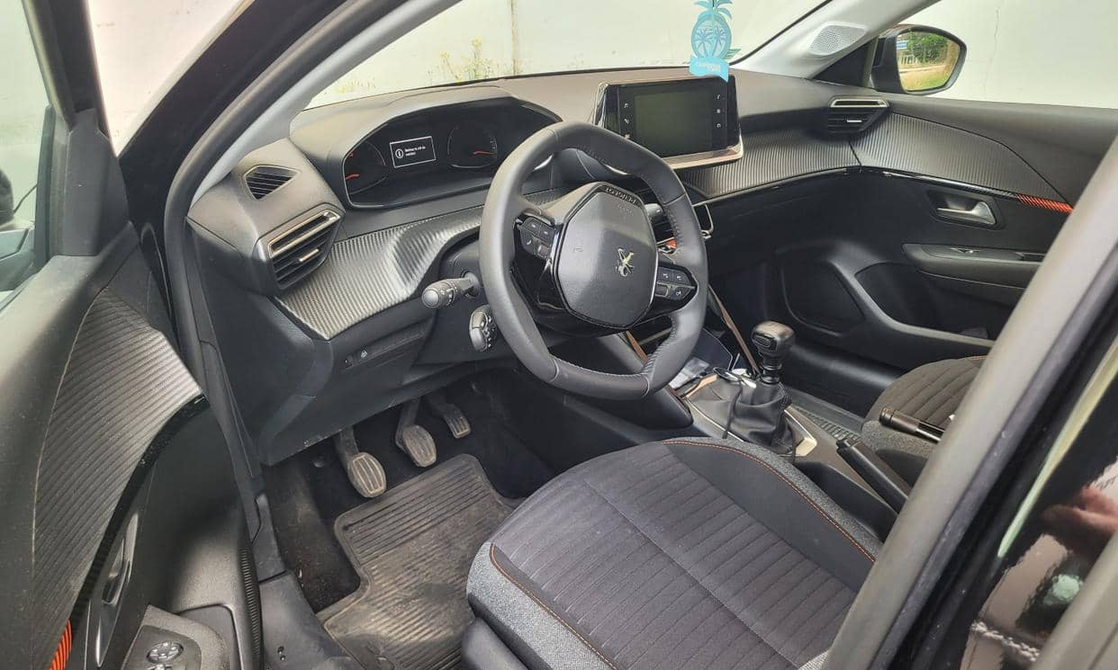 Peugeot 208 — photo 5