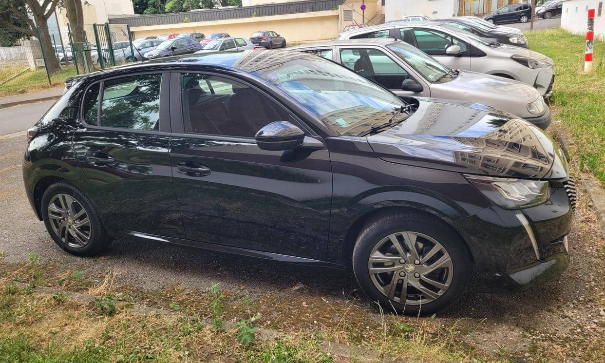 Peugeot 208 — photo 4