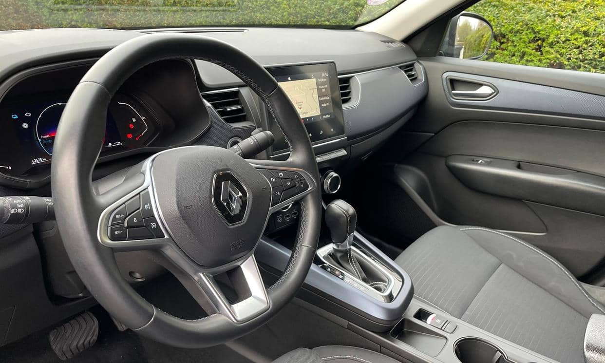 Renault ARKANA — photo 11