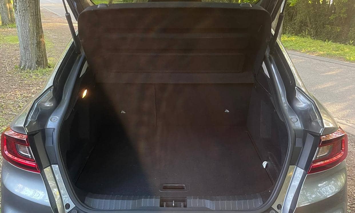 Renault ARKANA — photo 13