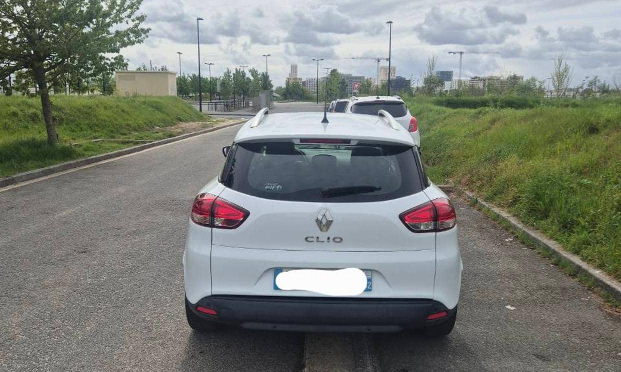 Renault CLIO IV — photo 9