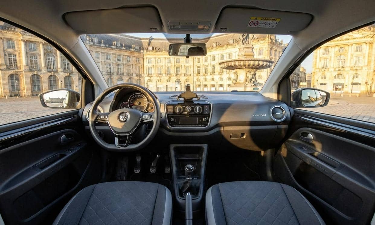 Volkswagen UP — photo 3