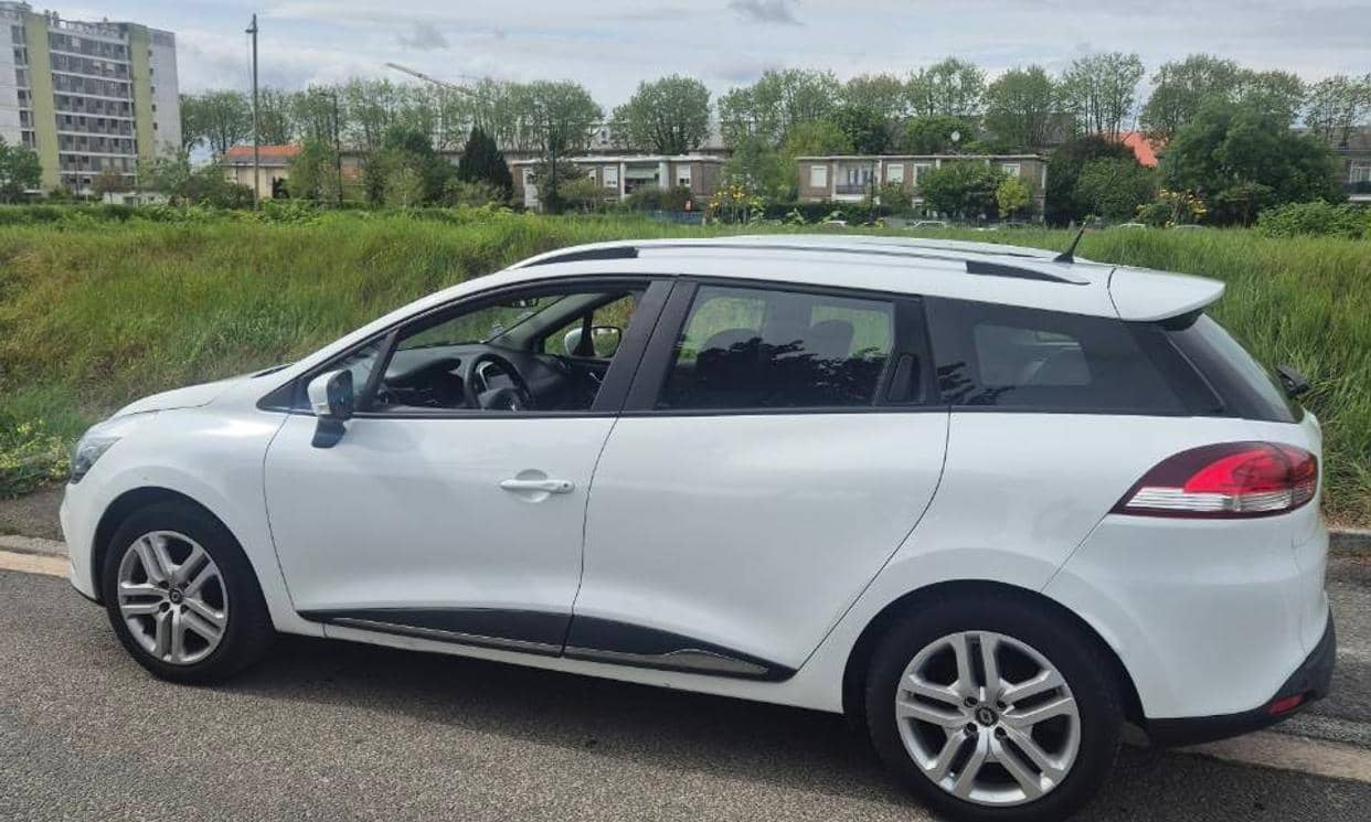 Renault CLIO IV — photo 10