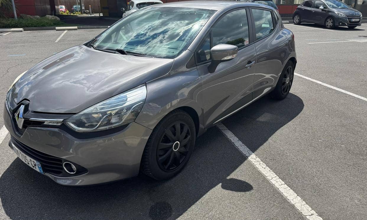 Renault CLIO IV — photo 2