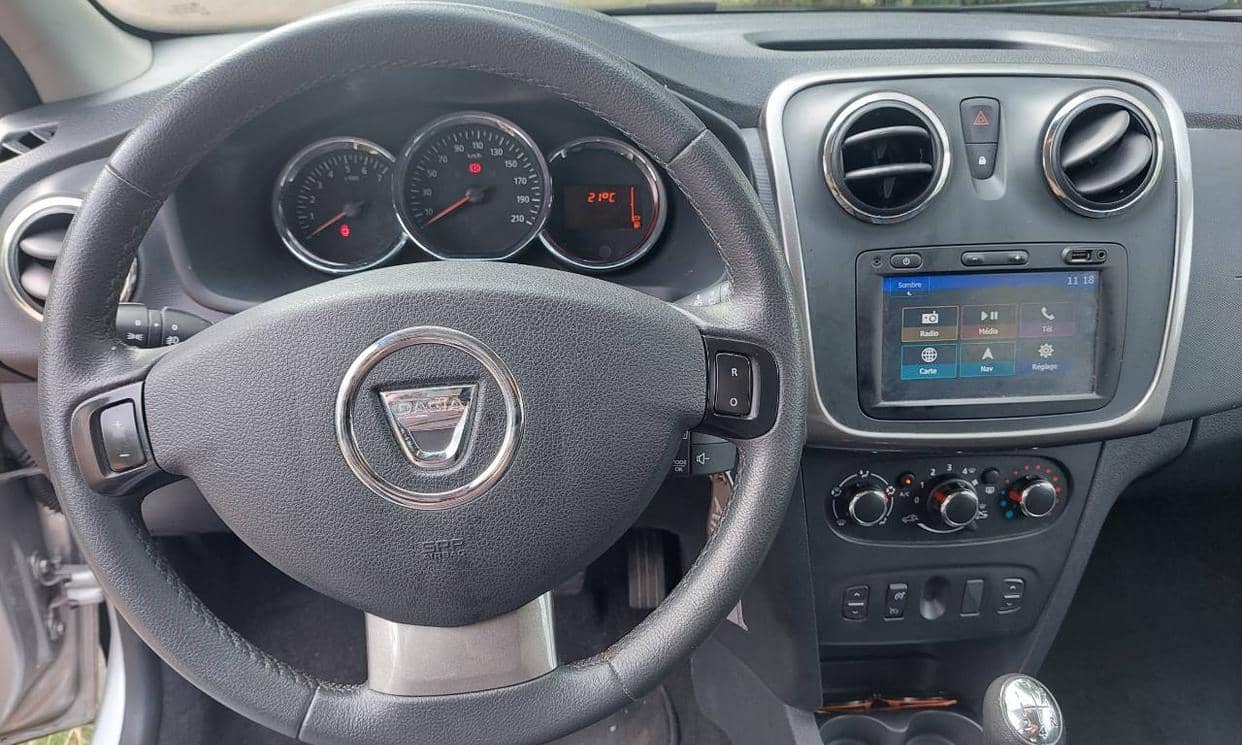 Dacia SANDERO — photo 10