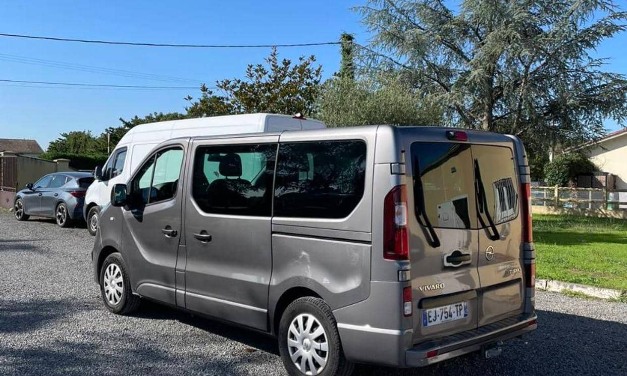 Opel VIVARO — photo 2