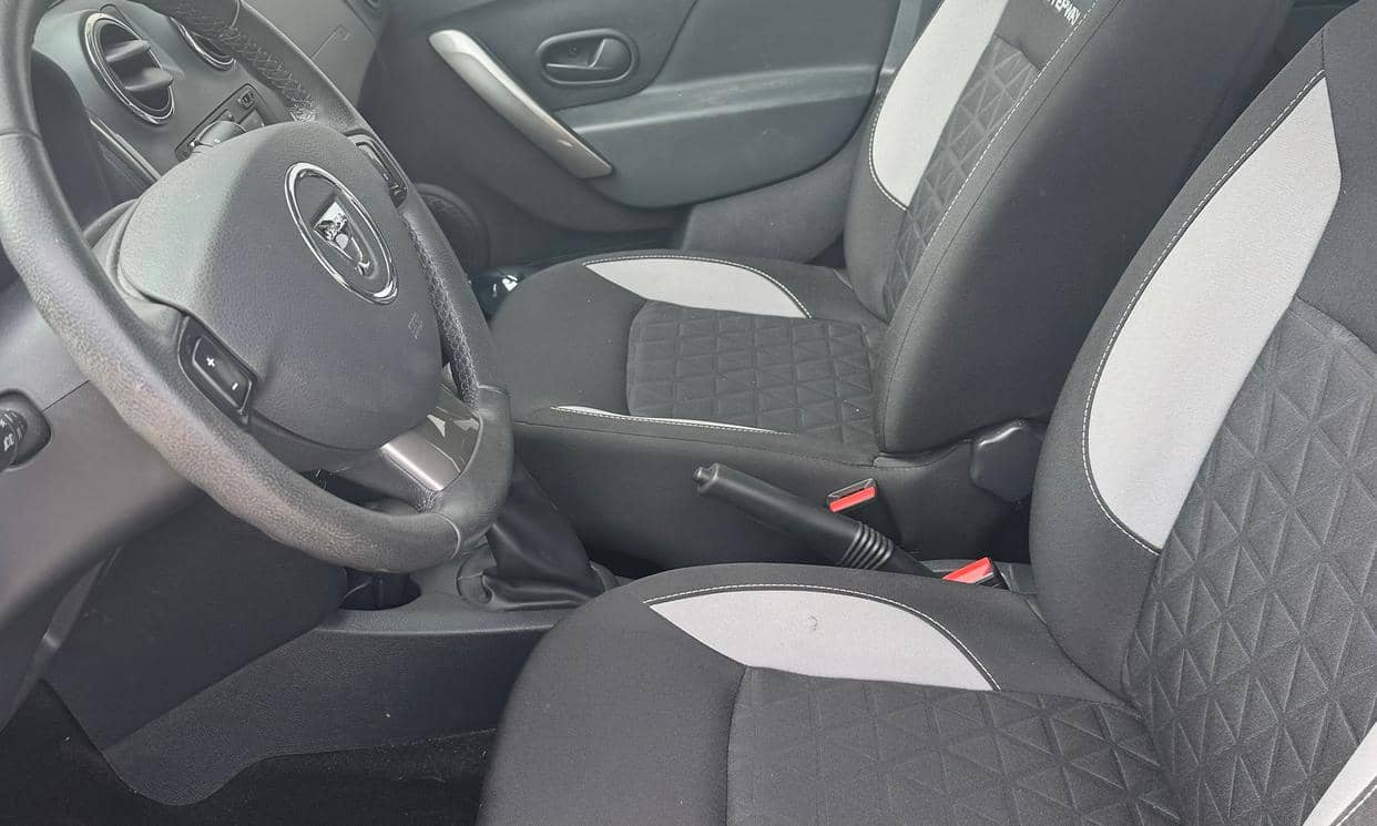 Dacia SANDERO — photo 8