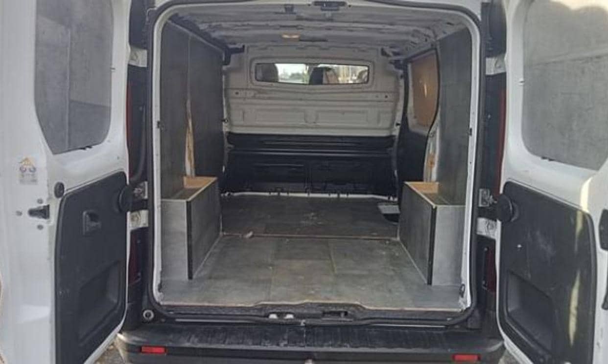Renault TRAFIC III — photo 4
