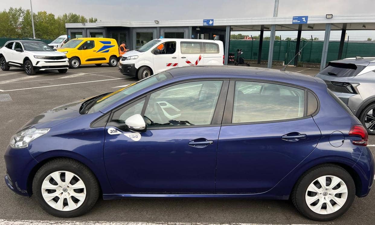 Peugeot 208 — photo 4