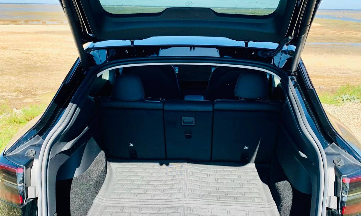 Tesla MODEL Y — photo 16