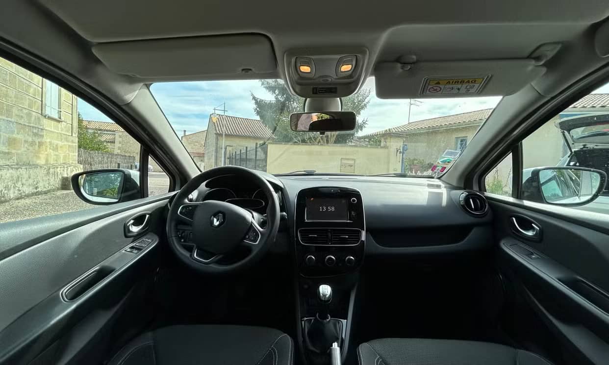 Renault CLIO IV — photo 3