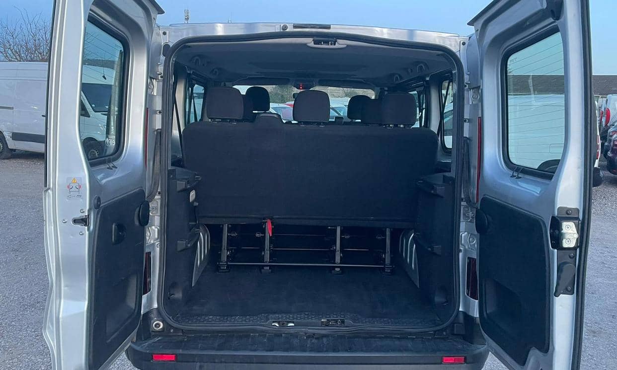 Renault TRAFIC III — photo 6