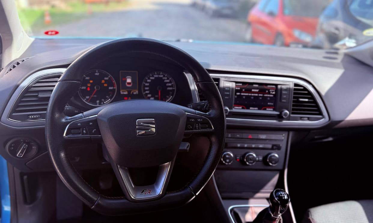 Seat LEON — photo 2