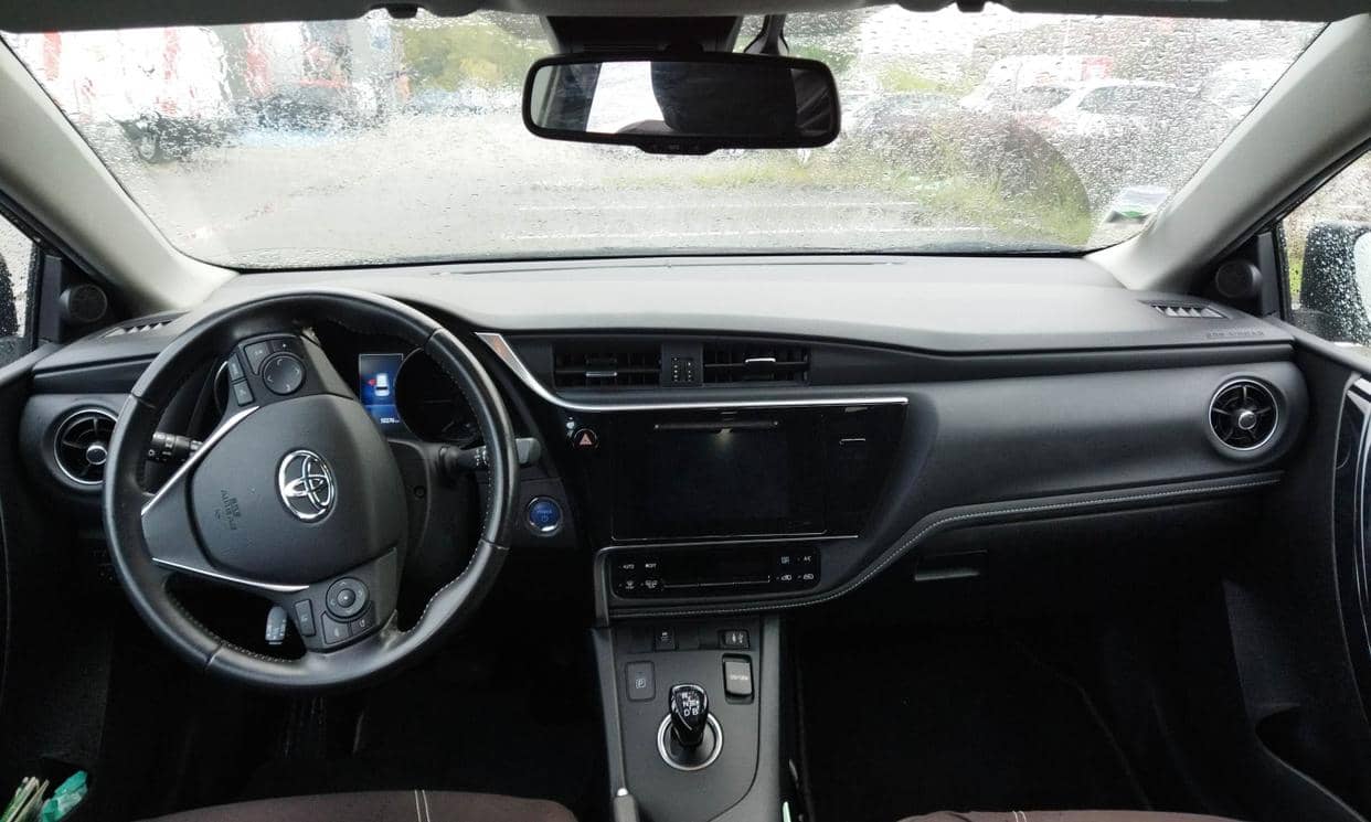 Toyota AURIS — photo 5