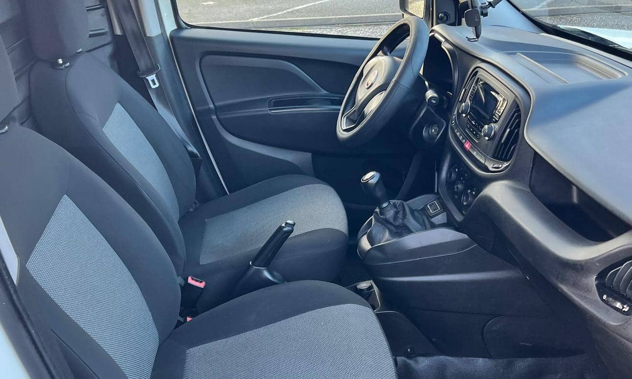 FIAT DOBLO — photo 11