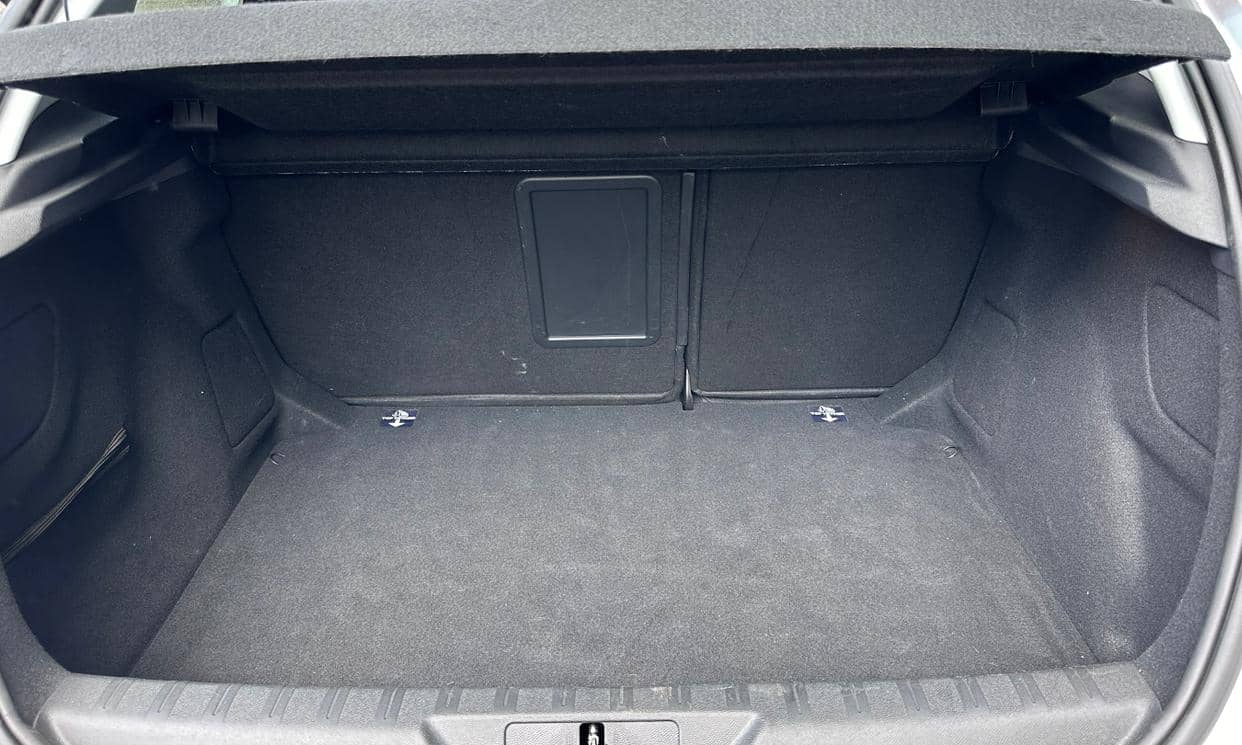 Peugeot 308 — photo 10