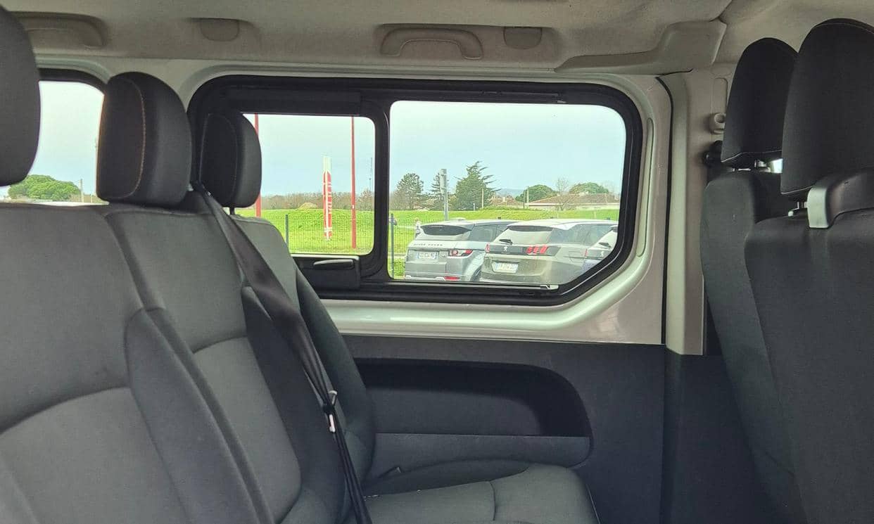 Renault TRAFIC III — photo 10