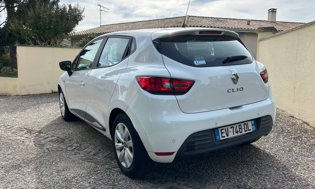Renault CLIO IV — photo 6
