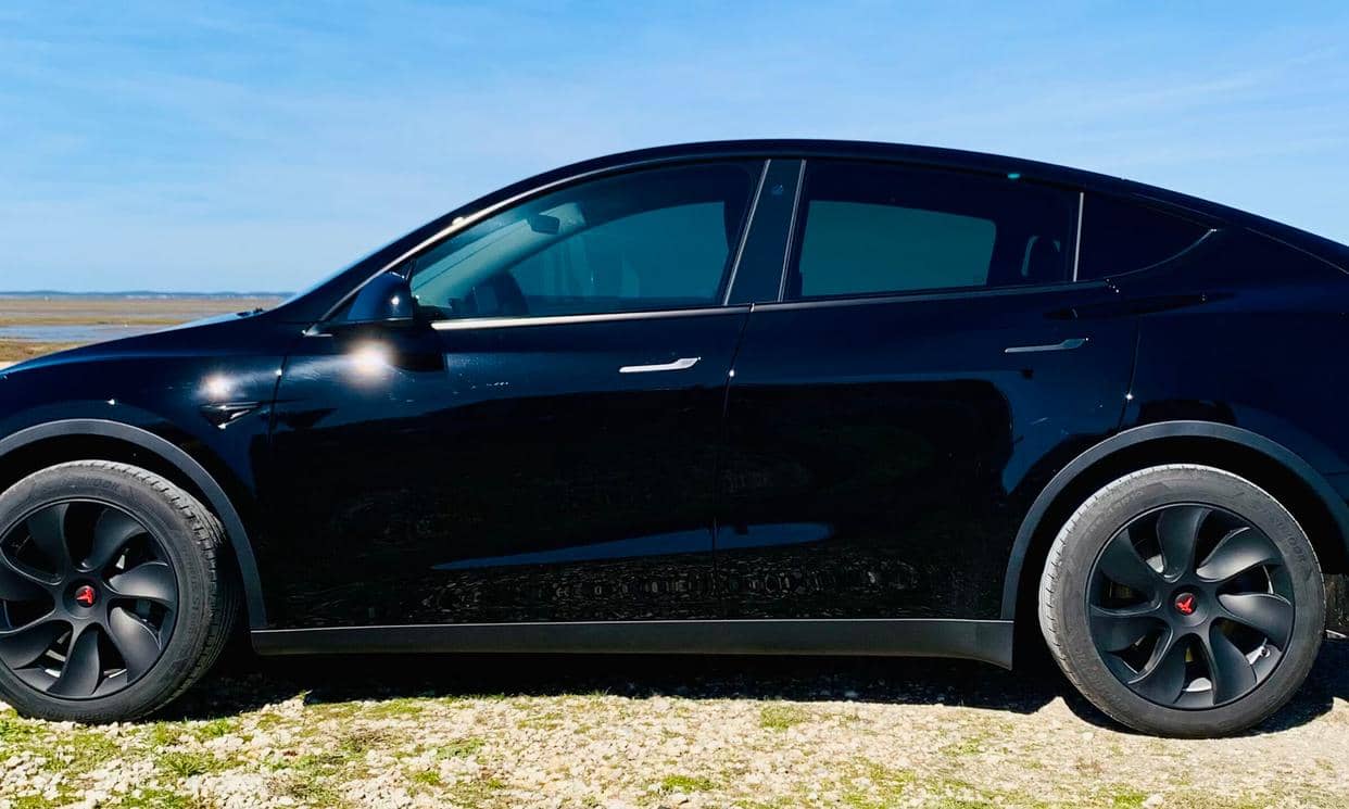 Tesla MODEL Y — photo 9