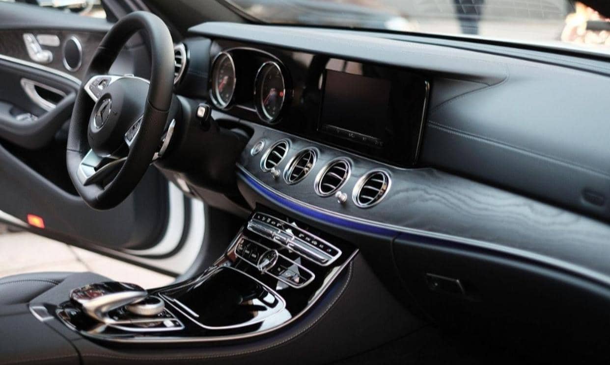 Mercedes-Benz CLASSE E — photo 4