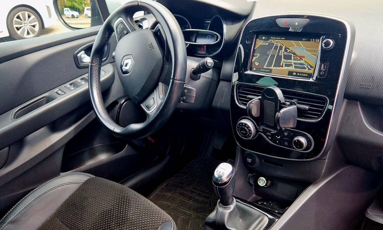 Renault CLIO IV — photo 2
