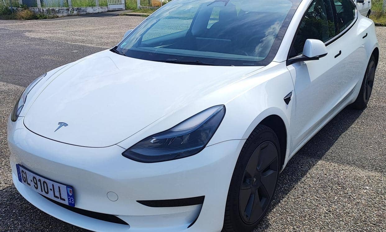 Tesla MODEL 3 — photo 2