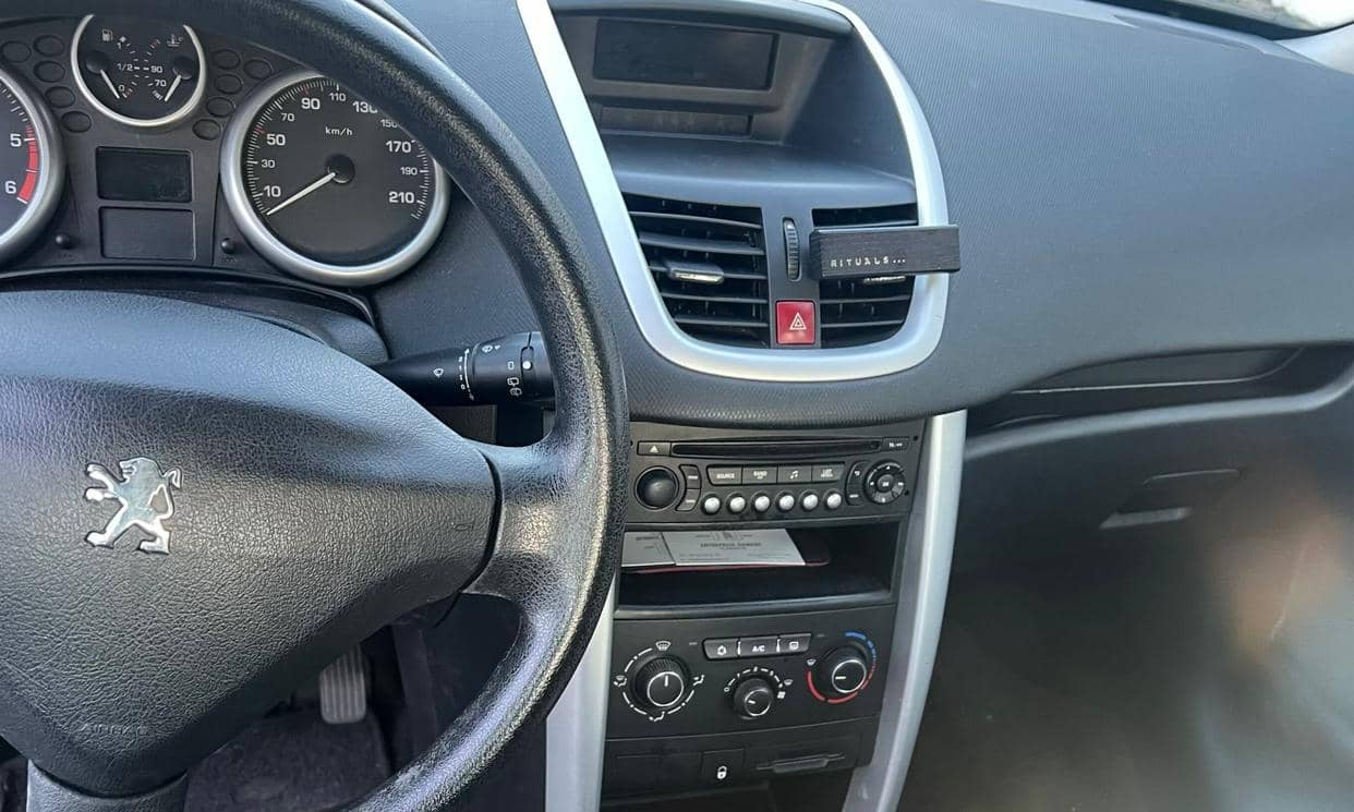 Peugeot 207+ — photo 2