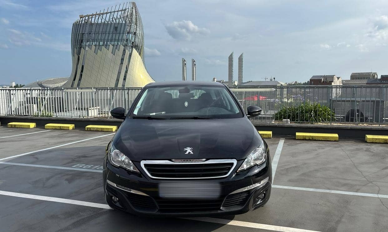 Peugeot 308 — photo 2
