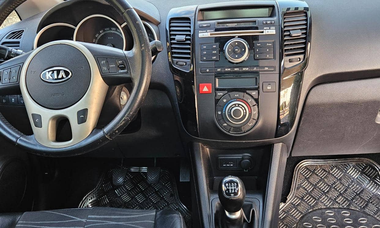 Kia VENGA — photo 3