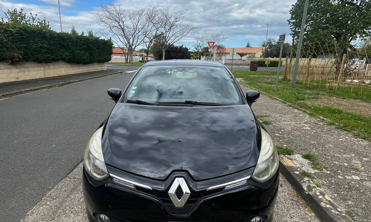 Renault CLIO IV — photo 8