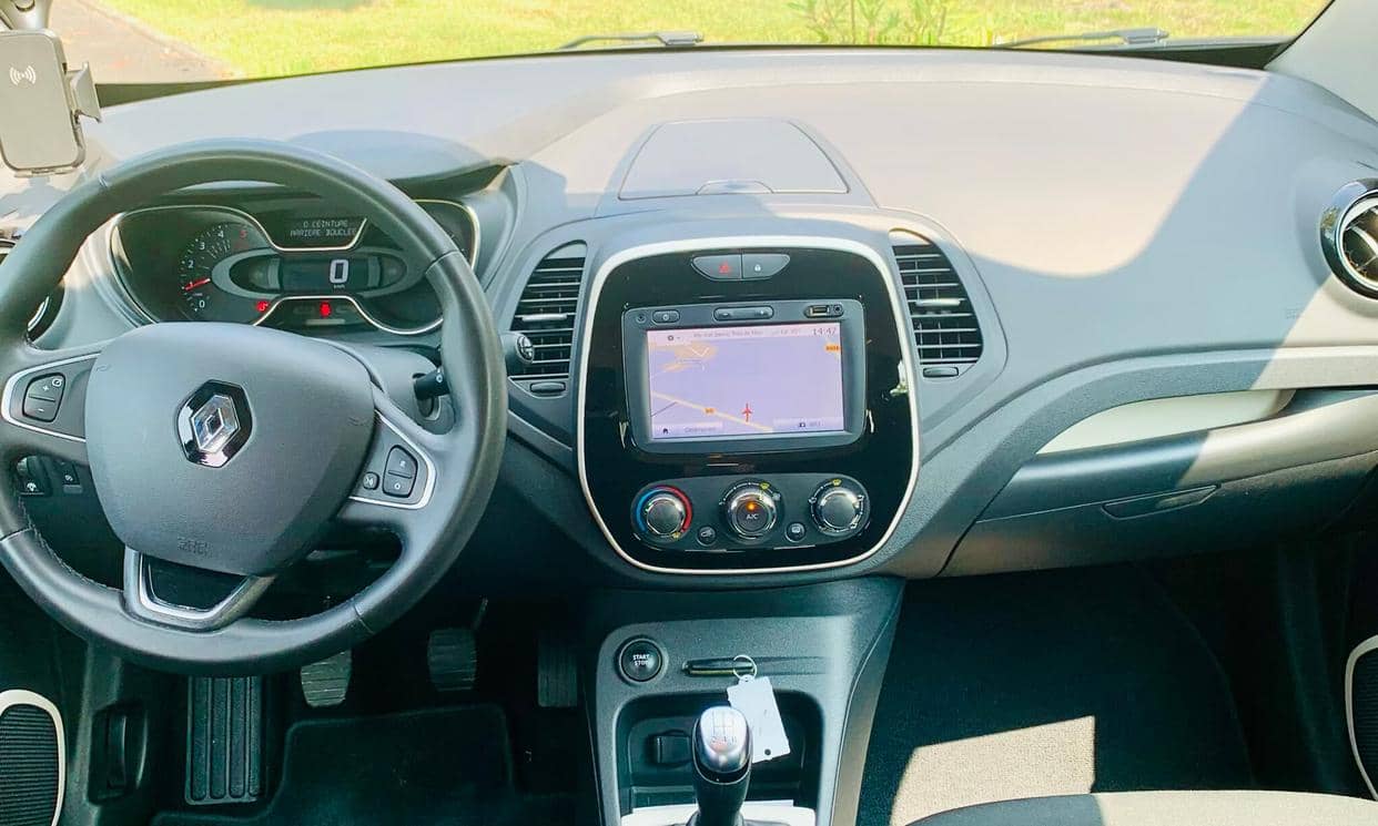 Renault CAPTUR — photo 2