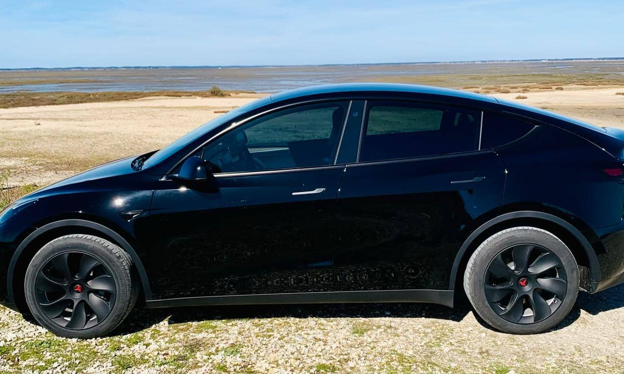 Tesla MODEL Y — photo 3