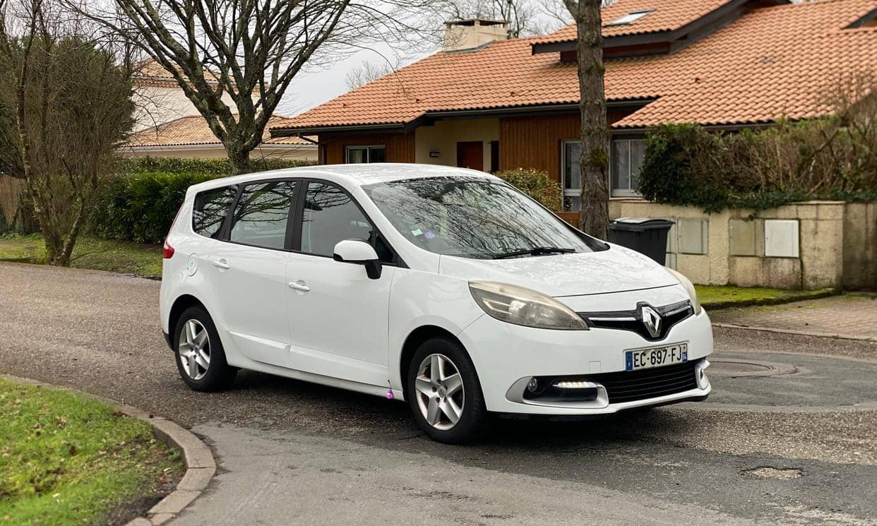 Renault GRAND SCENIC III — photo 6