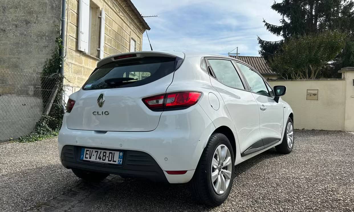 Renault CLIO IV — photo 7