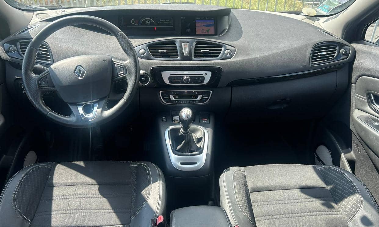 Renault GRAND SCENIC III — photo 8