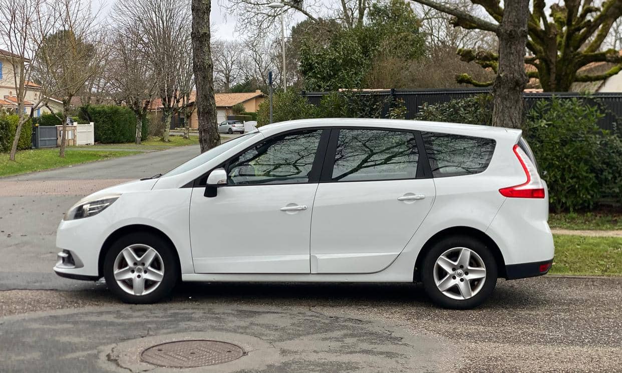 Renault GRAND SCENIC III — photo 2