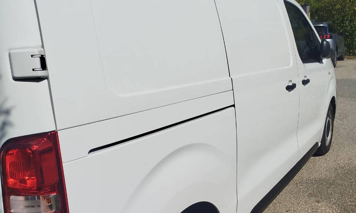 Peugeot EXPERT — photo 2