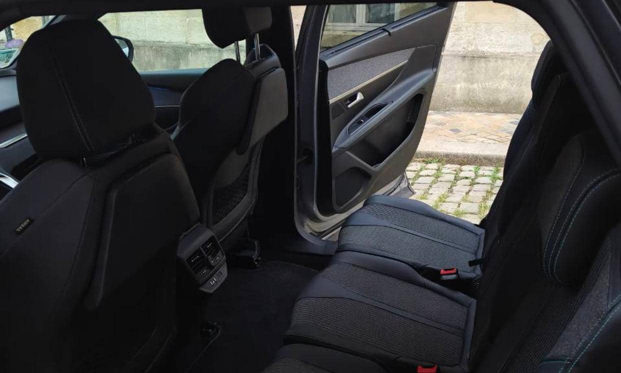 Peugeot 5008 — photo 18
