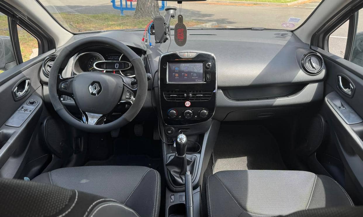 Renault CLIO IV — photo 3
