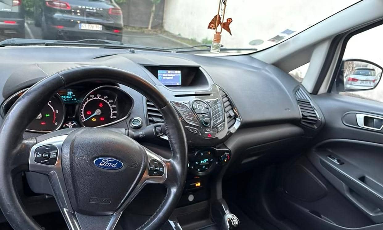 Ford ECOSPORT — photo 2