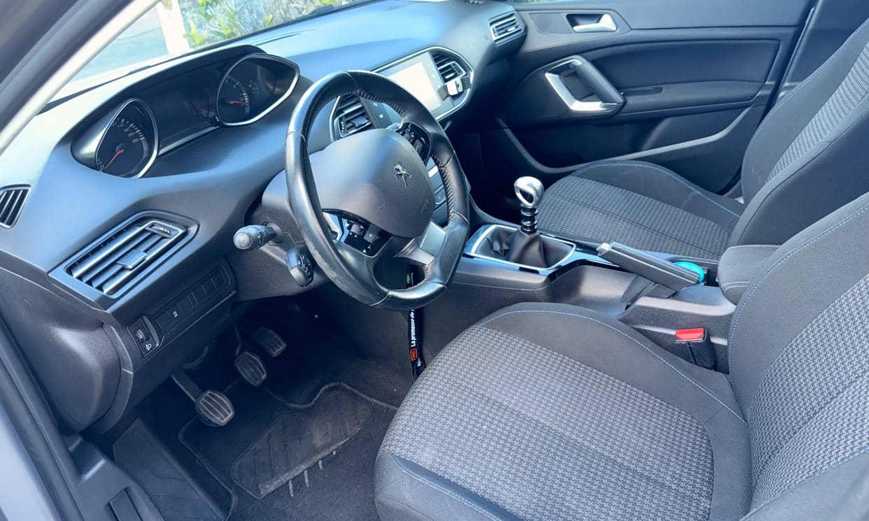 Peugeot 308 — photo 9