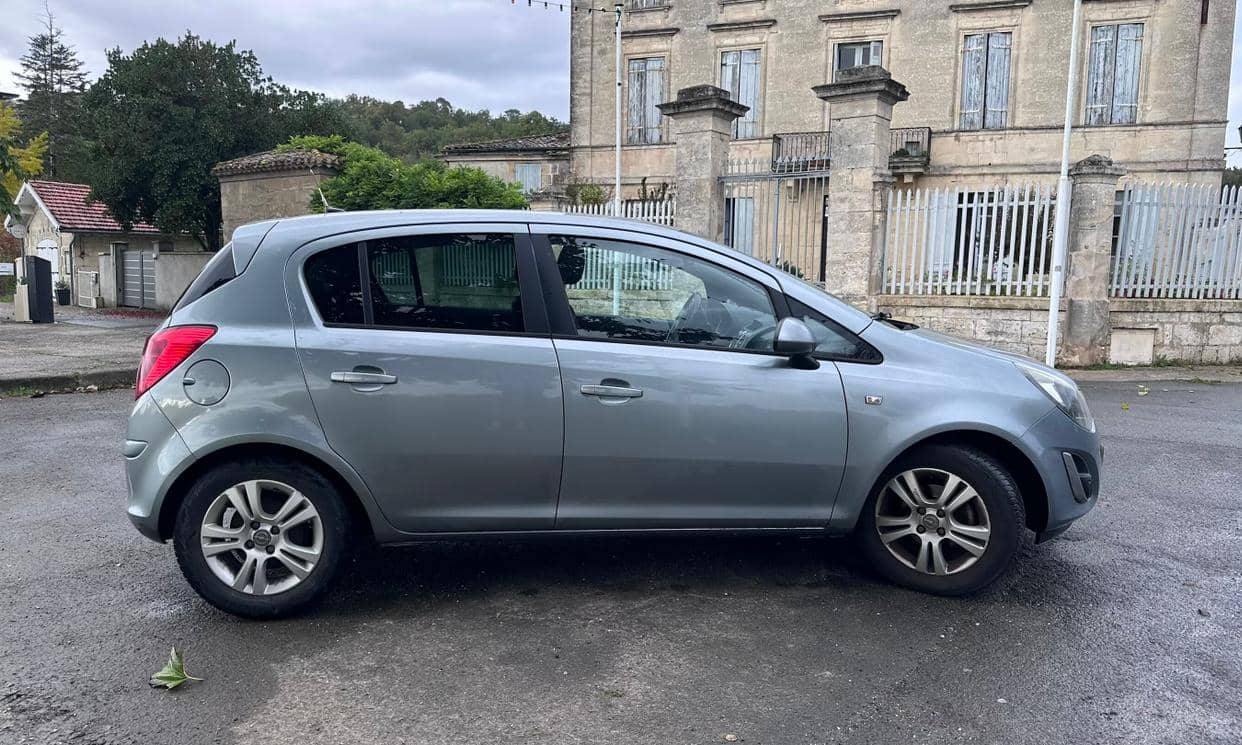 Opel CORSA — photo 6