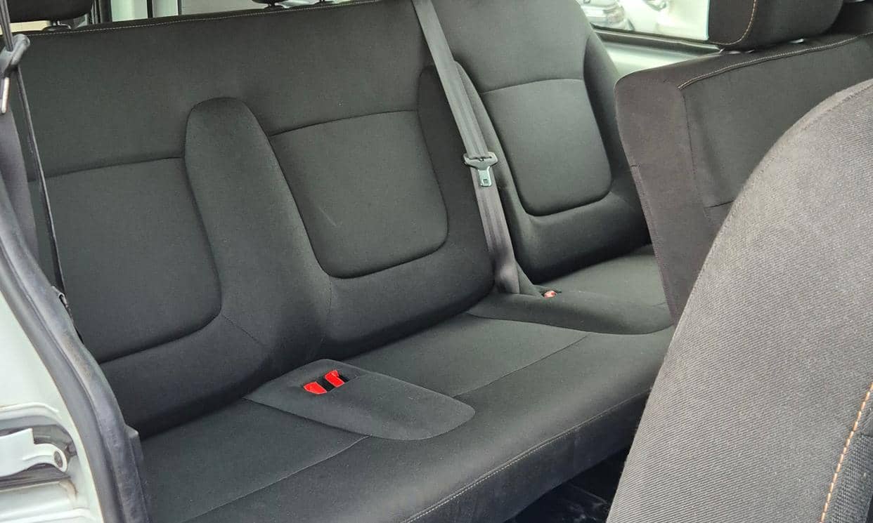 Renault TRAFIC III — photo 8